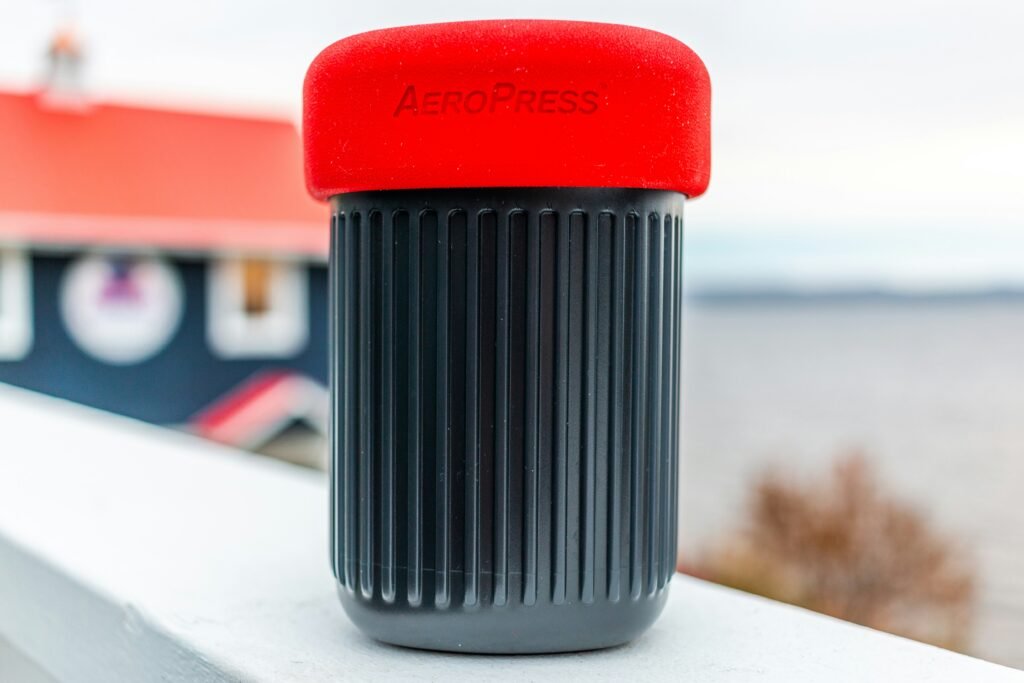 Aeropress Coffee Brew help by Five Roam Coffee, how to brew coffee with aeropress